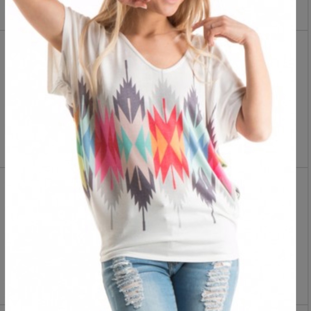 Geometric print tee